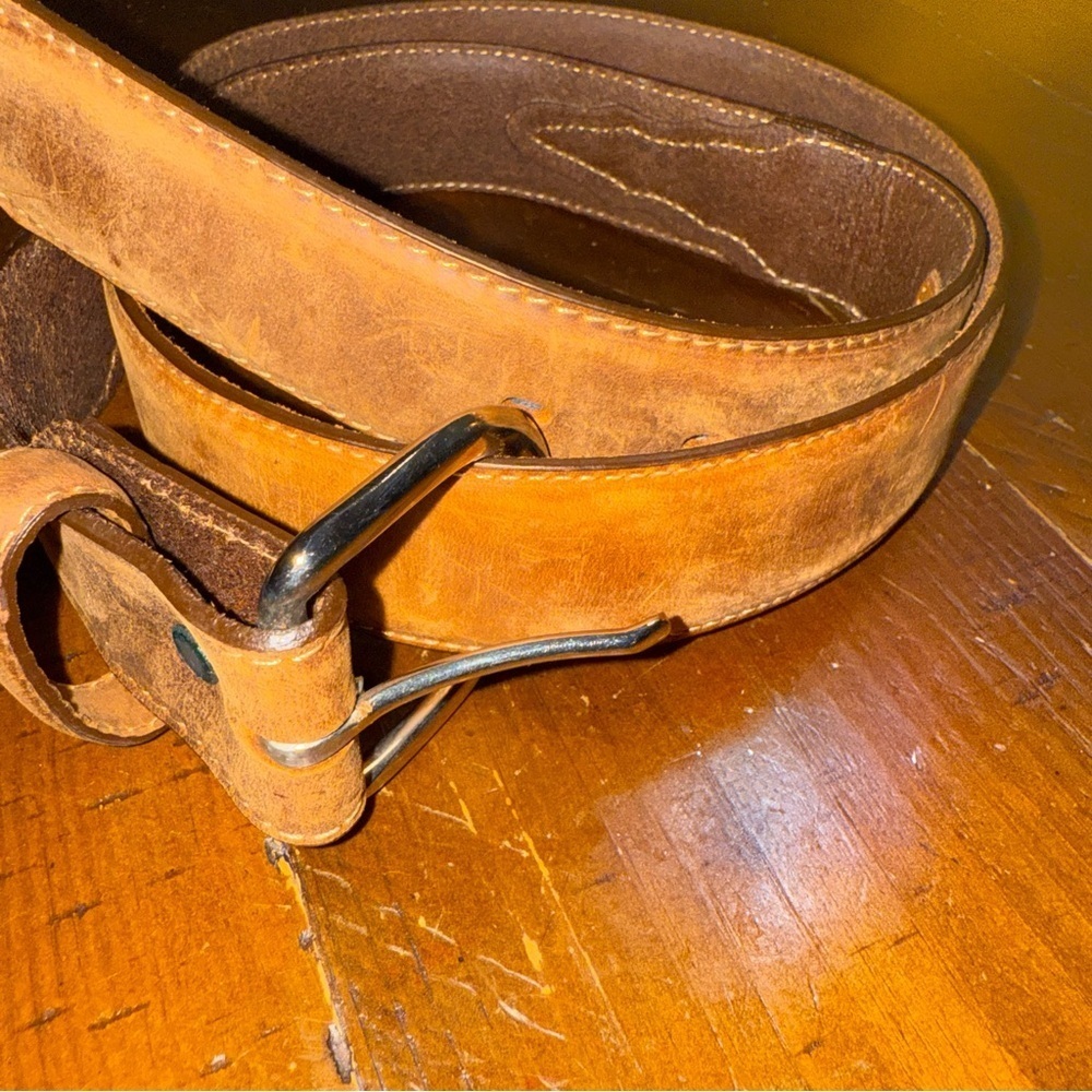 Silver Creek Classic Brown Leather Men's Belt
Size 38 - Picture 4 of 11